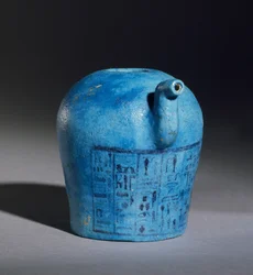 Navio Libation inscrito para o sacerdote de Amon, Amenemope e Shawabti de Tomb 148, Tebas, Novo Reino, c.1193-1080 BC faiança vitrificada detalhe de barro 110408